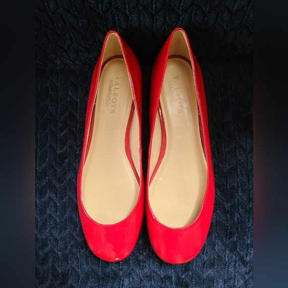 Talbots red flat shoes. Size 7.5 W - Picture 6 of 7